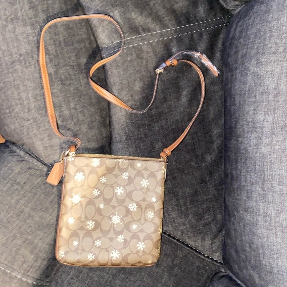 Coach Signature Canvas Mini File Holiday bag - Picture 2 of 8